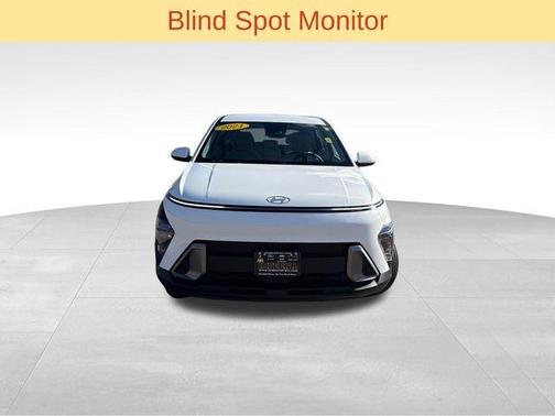 2024 Hyundai KONA SE