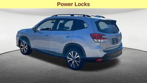 Ice Silver Metallic 2023 Subaru Forester Limited