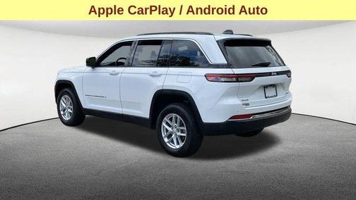 Bright White Clearcoat 2024 Jeep Grand Cherokee Laredo