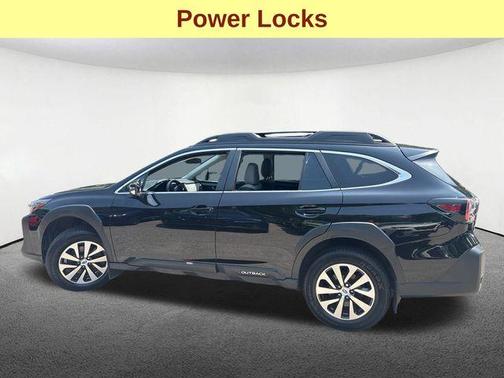 Crystal Black Silica 2024 Subaru Outback Premium
