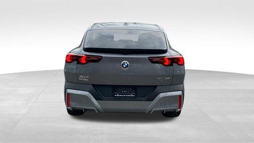 Brooklyn Gray Metallic 2025 BMW X2 xDrive28i