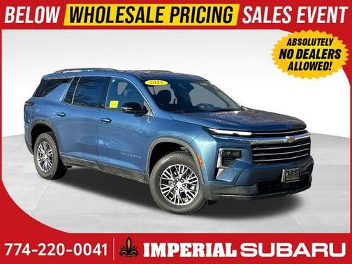 2025 Chevrolet Traverse LT