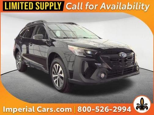 Crystal Black Silica 2023 Subaru Outback Premium