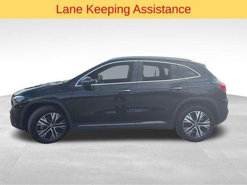 2025 Mercedes-Benz GLA 250 Base 4MATIC