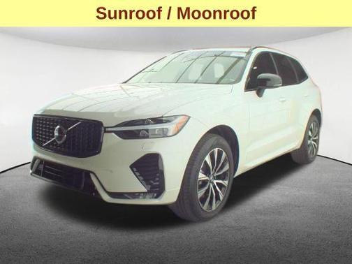 Crystal White Metallic 2025 Volvo XC60 B5 Core