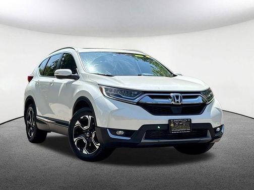White 2018 Honda CR-V Touring
