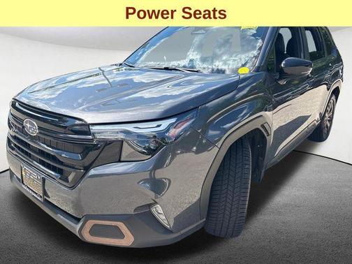 Magnetite Gray Metallic 2025 Subaru Forester Sport