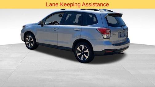 Ice Silver Metallic 2017 Subaru Forester 2.5i Premium