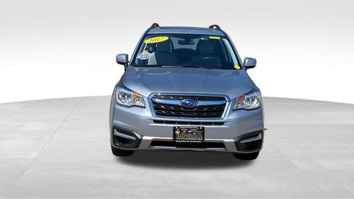 Ice Silver Metallic 2017 Subaru Forester 2.5i Premium