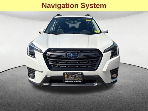 Crystal White Pearl 2023 Subaru Forester Limited