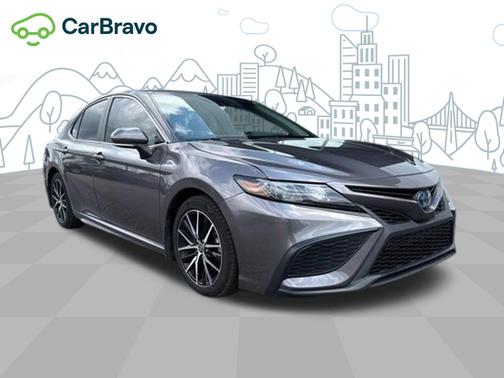 Predawn Gray Mica 2022 Toyota Camry SE Hybrid