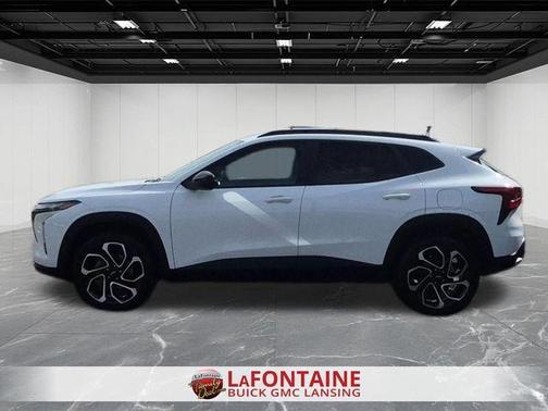 Summit White 2024 Chevrolet Trax 2RS