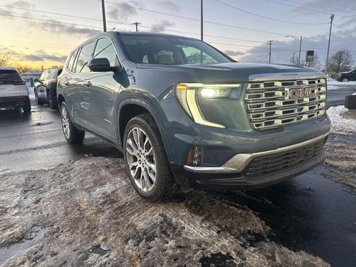 2024 GMC Acadia Denali