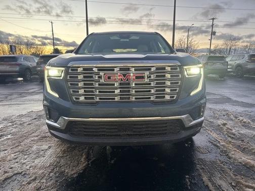 2024 GMC Acadia Denali