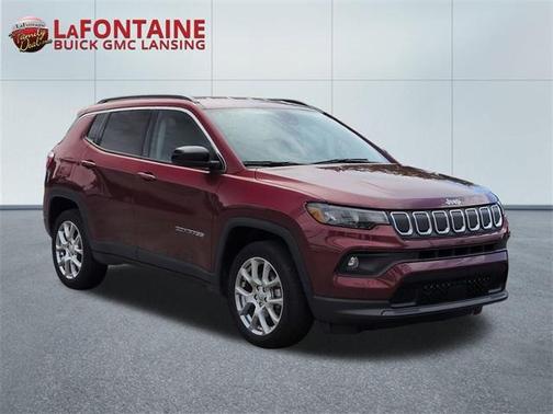 2022 Jeep Compass Latitude Lux