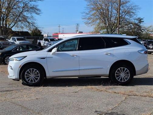 2024 Buick Enclave Essence