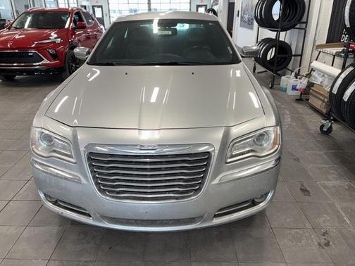2012 Chrysler 300 Limited