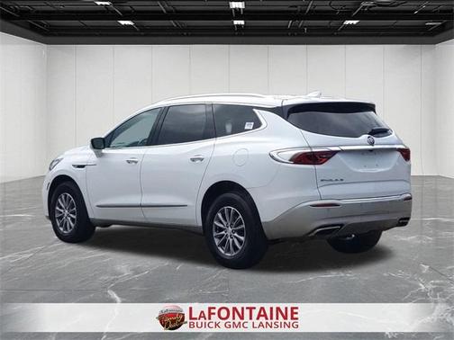 2022 Buick Enclave Essence