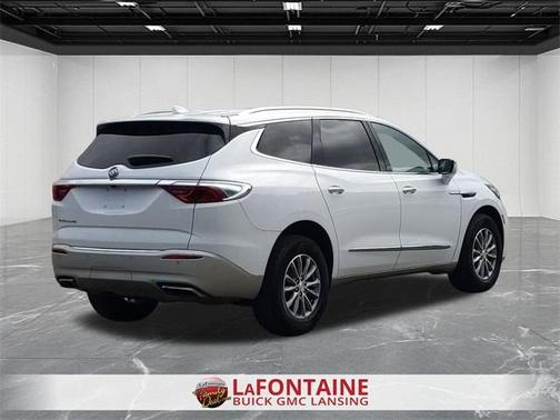 2022 Buick Enclave Essence