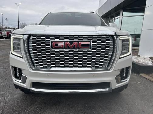 2021 GMC Yukon SLT