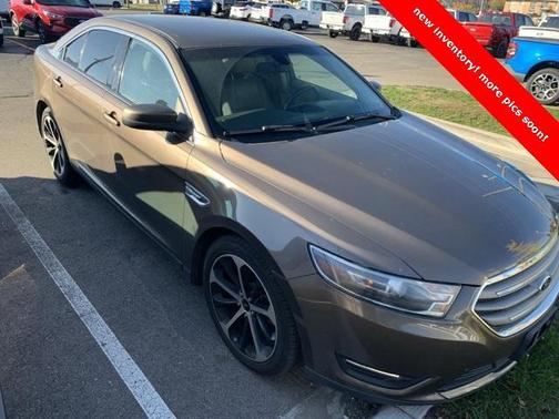 2015 Ford Taurus SEL