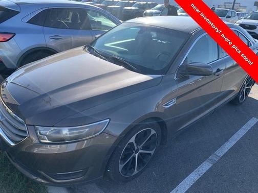 2015 Ford Taurus SEL
