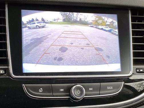 Photo 5 of 35 of 2019 Buick Encore Preferred