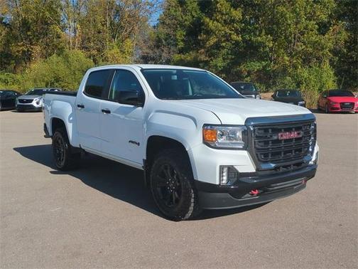 2022 GMC Canyon AT4 w/Leather