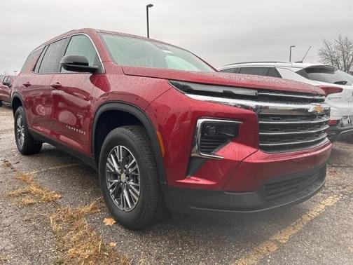 2024 Chevrolet Traverse LT
