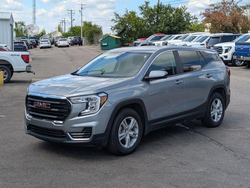 Sterling Metallic 2024 GMC Terrain SLE