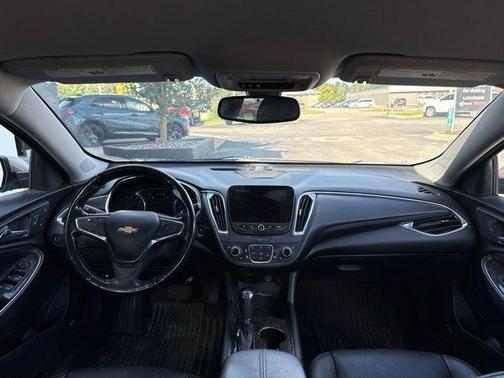 Sandy Ridge Metallic 2018 Chevrolet Malibu Premier