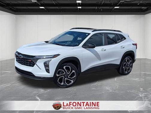 Summit White 2024 Chevrolet Trax 2RS