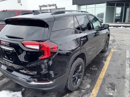 2022 GMC Terrain AT4