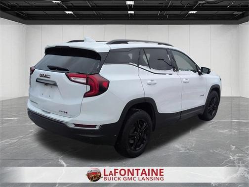 2024 GMC Terrain AT4