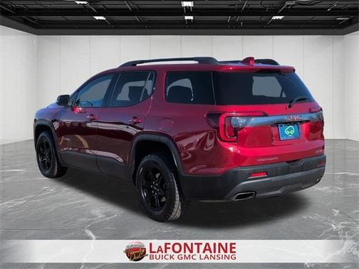 2023 GMC Acadia AT4