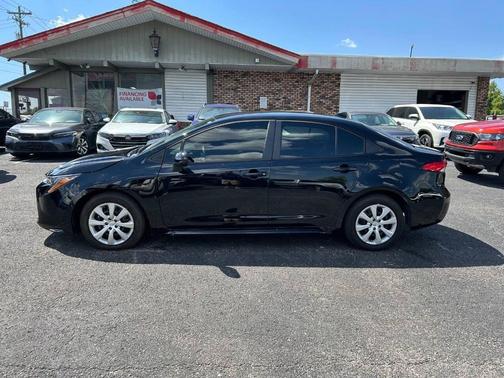 Black 2025 Toyota Corolla LE