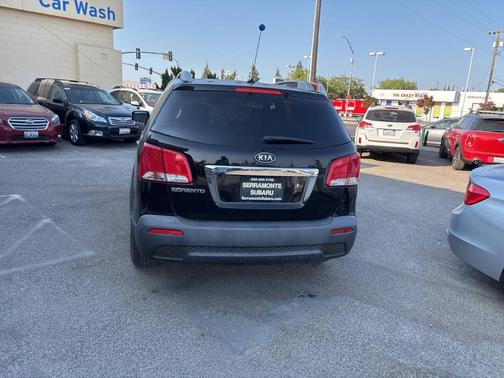 2012 Kia Sorento LX
