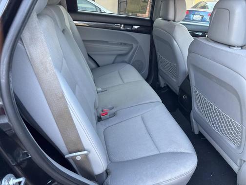2012 Kia Sorento LX