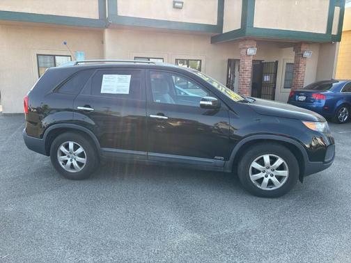 2012 Kia Sorento LX