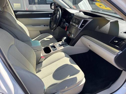2012 Subaru Outback 2.5i Premium