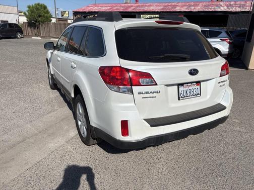 2012 Subaru Outback 2.5i Premium