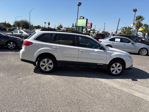 2012 Subaru Outback 2.5i Premium