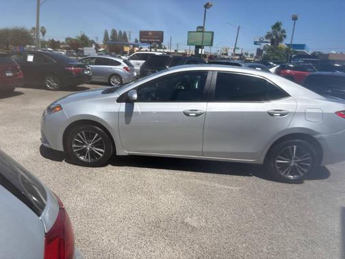 2016 Toyota Corolla LE Plus