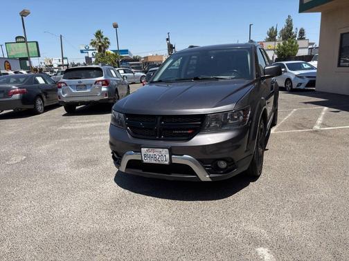 2019 Dodge Journey Crossroad