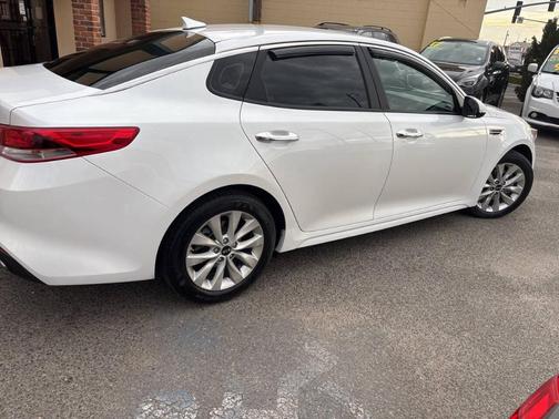 2016 Kia Optima LX