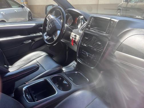 2016 Dodge Grand Caravan R/T