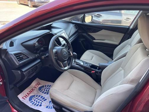 2017 Subaru Impreza 2.0i