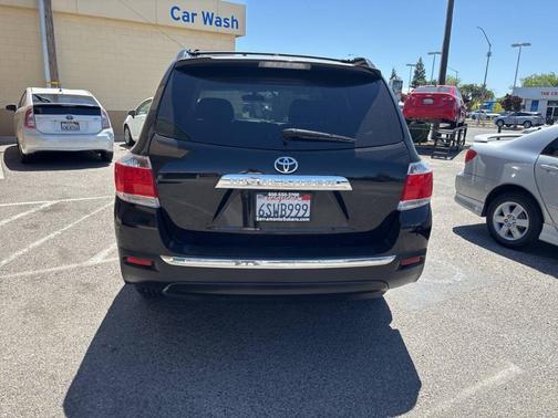 Black 2012 Toyota Highlander Base