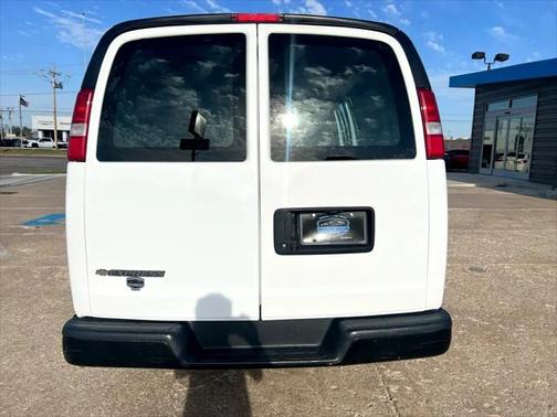 2022 Chevrolet Express 2500 RWD 2500 Regular Wheelbase WT