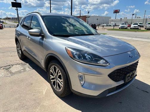 Iconic Silver Metallic 2021 Ford Escape SEL